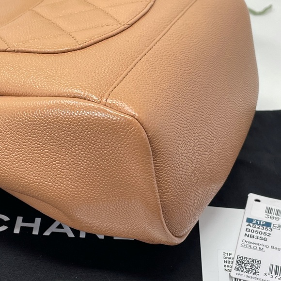 ‼️SOLD‼️NEW 21P CHANEL CARAMEL BROWN BUCKET BAG - Picture 9 of 16